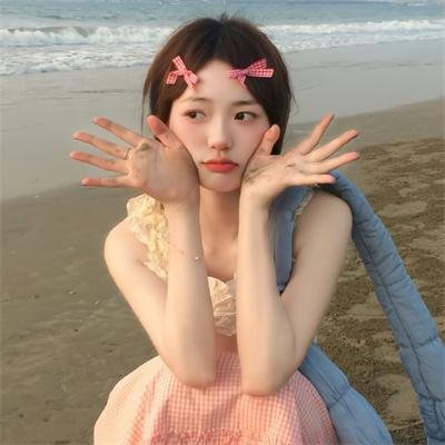 抵达的渡轮