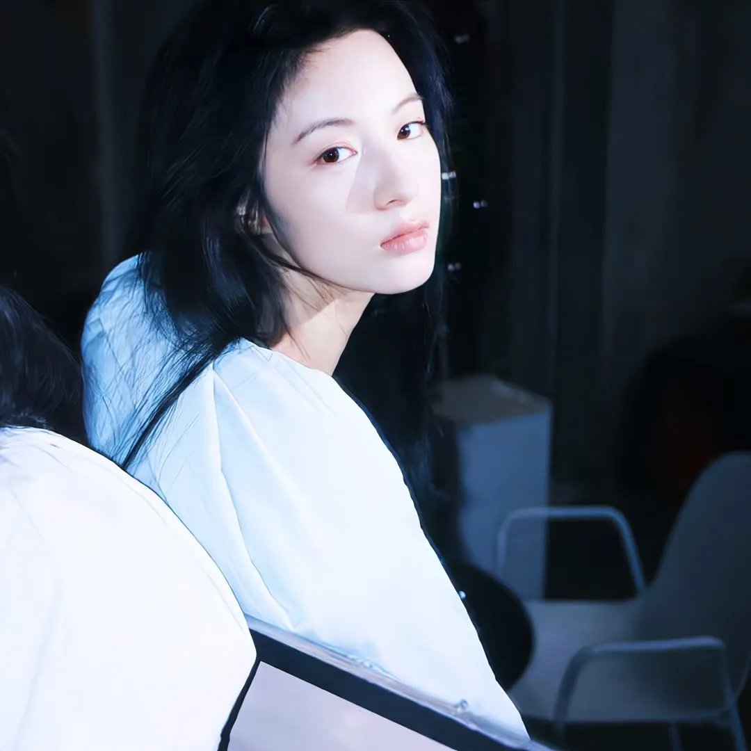 持摄像机的人